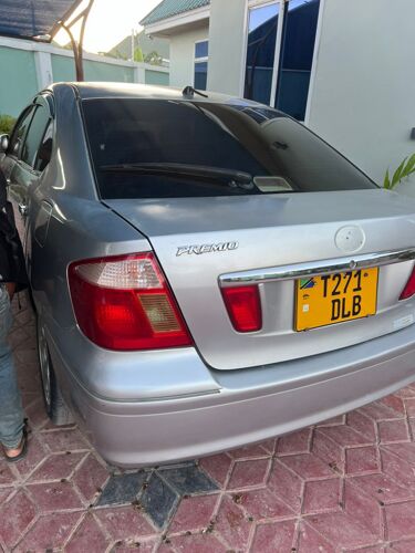 Toyota premio f 