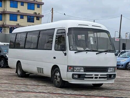 Toyota coaster mpya 