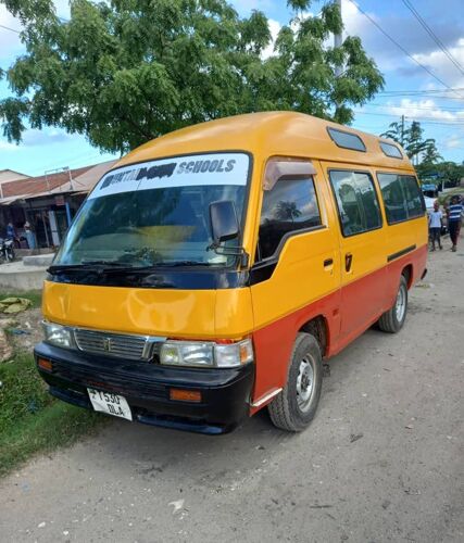 Nissan Caravan 