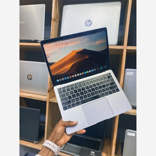 MacBook air retina 2018