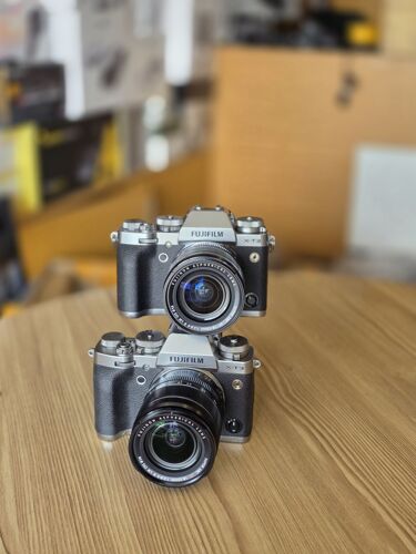 Fujifilm XT-3 with 18-55mm 