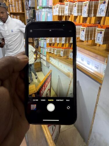 Iphone xr body 15 pro nzuri