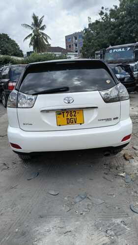 NAUZA TOYOTA HARRIER 