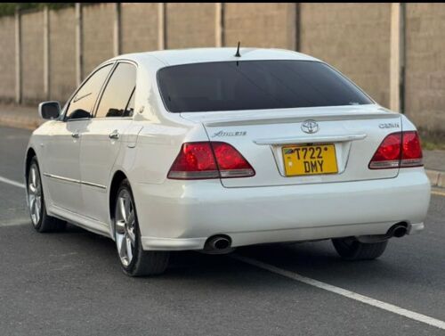 Toyota Crown Athlete DMY