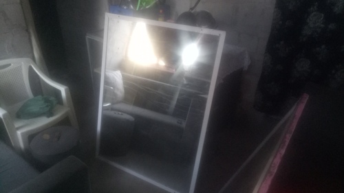 kioo cha saloon nauza 80,000