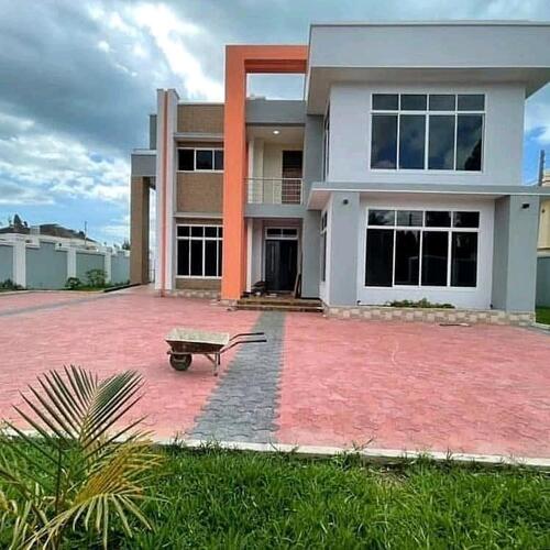4BEDROOMS STANDALONE HOUSE 4RENT AT MBEZI BEACH