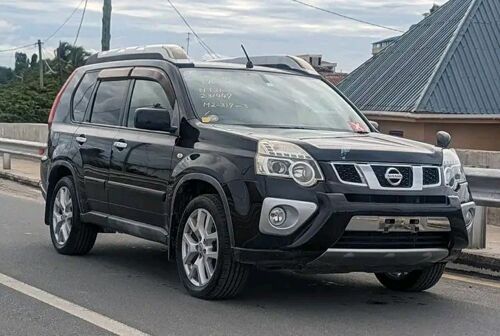NISSAN EXTRAIL NAUZA NEW
