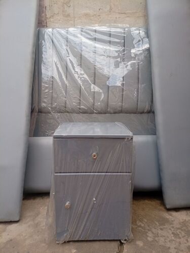 Kitanda 5×6, na bedside 