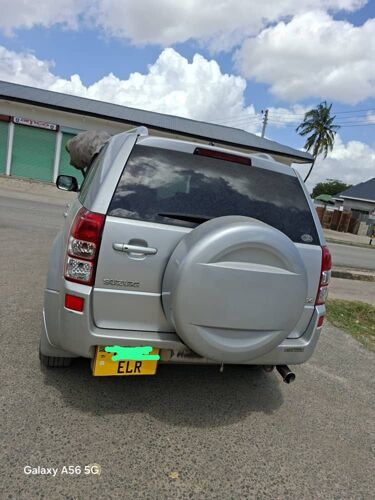 Suzuki escudo 