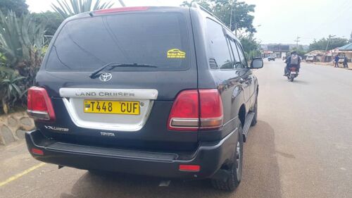 Toyota landcruza kali sana