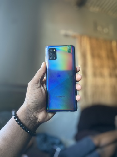 Samsung A31