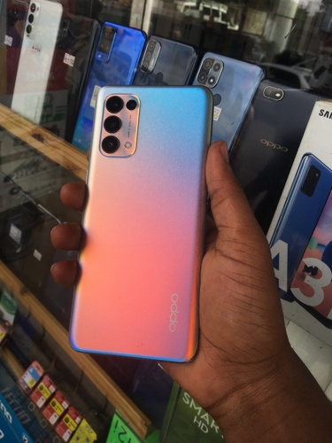 Oppo Reno5