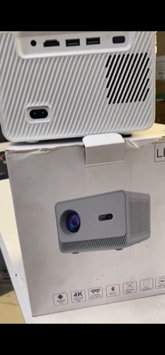 M10 Plus Projector
