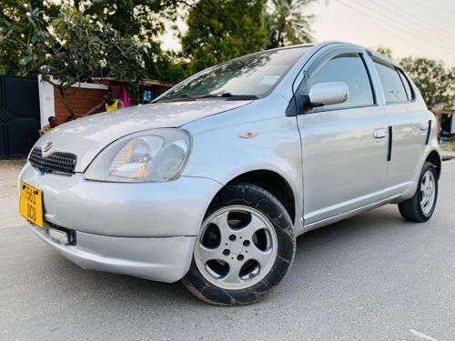 Toyota vitz old