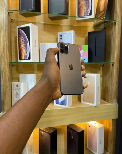 11 pro max256 Gb