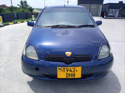 TOYOTA VITz OLD MODEL