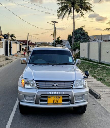 TOYOTA PRADO 