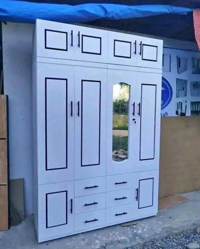 KABATI KUBWA MILANGO MINNE 
