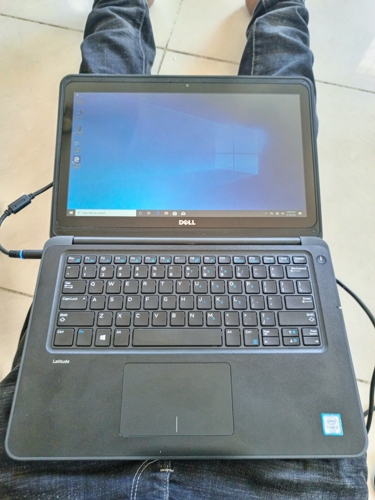 Dell Latitude 3380 mpya 