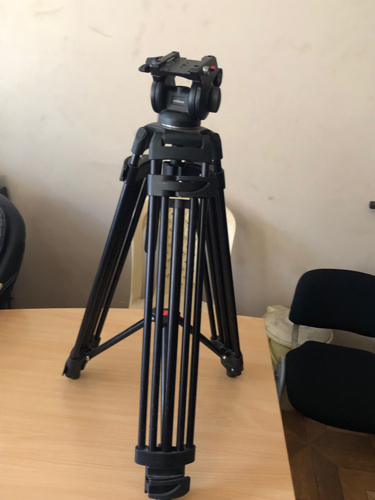STAND YA CAMERA