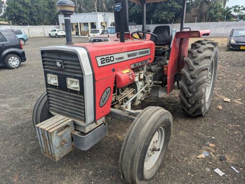 TRACTOR MASSEY 260