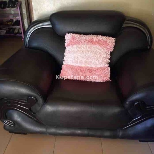 Sofa Zinauzwa 