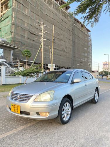TOYOTA PREMIO F