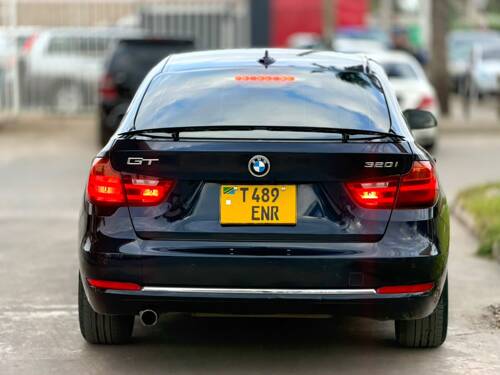 NAUZA BMW
