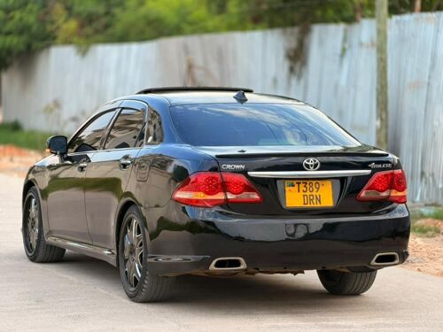 Toyota Crown Athlete DRN