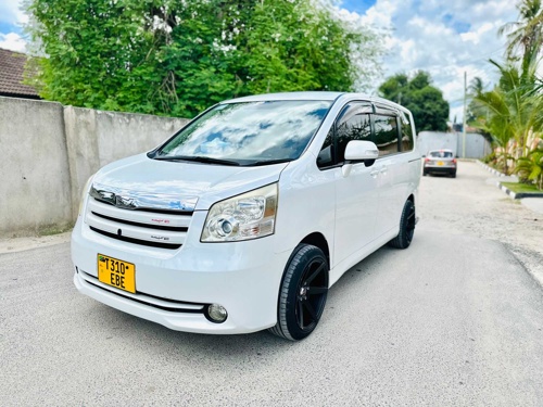 Toyota Noah New Model 2008