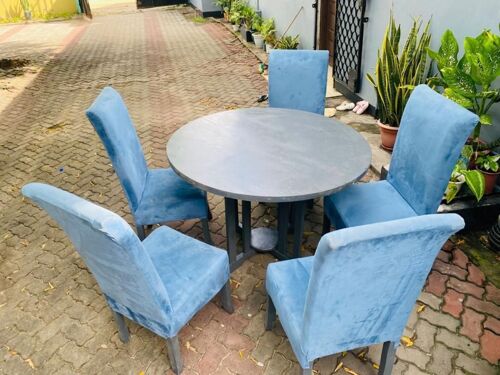Dinning table 