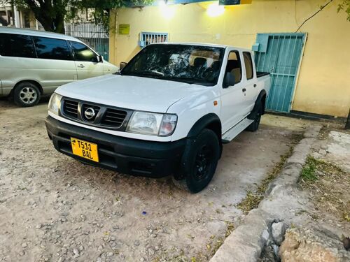 Nissan hardbody