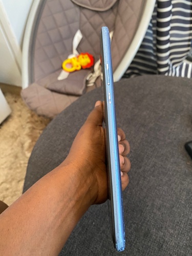 Nauza Cm Tecno Haina Tatizo