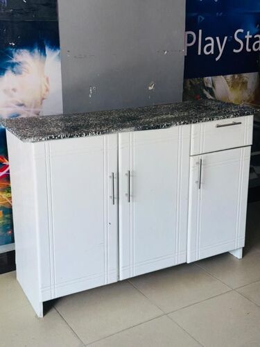 Kitchen cabinet milango mitatu