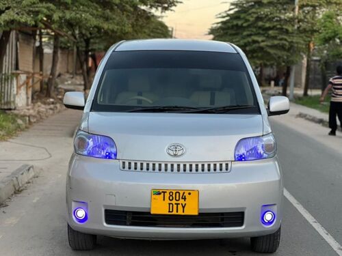 Toyota Porte 