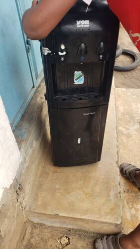Water dispenser 
