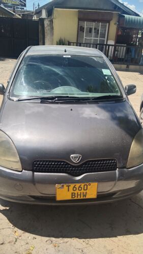 Toyota vitz old