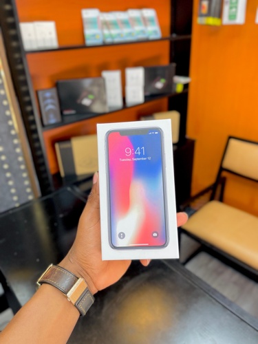 iPHONE X 64GB FULL BOX