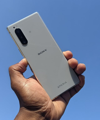 sony xperia xz5 fold price