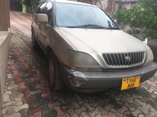 TOYOTA HARRIER OLD MODEL