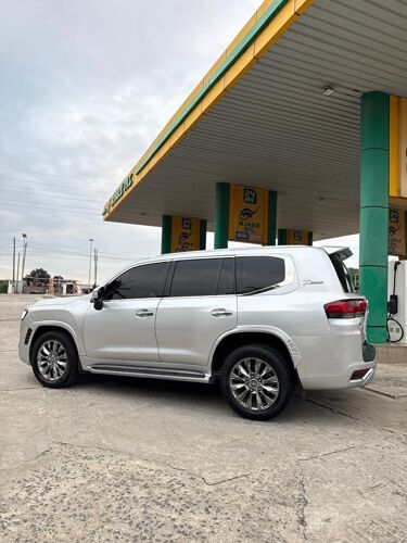 Toyota Land Cruiser V8 