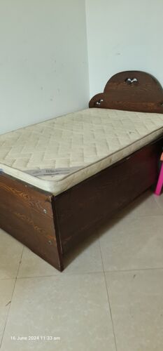 4by6 feet bed with mattress 