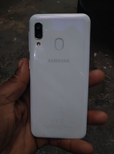 Samsung A20