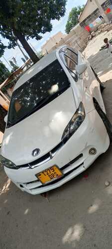 NAUZA TOYOTA WISH 