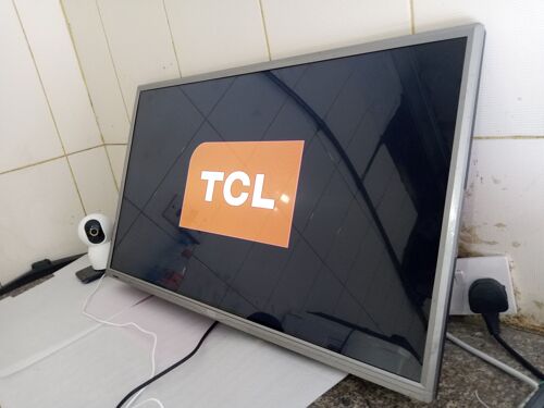 TCL INCH 32 LED TV 