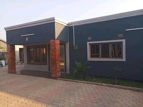 3 bedrooms self House for rent at Victoria