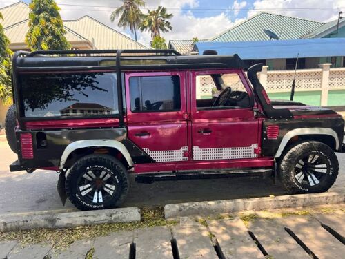 Land rover defender 