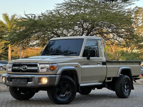 Landcruiser Pickup mil 190 tu