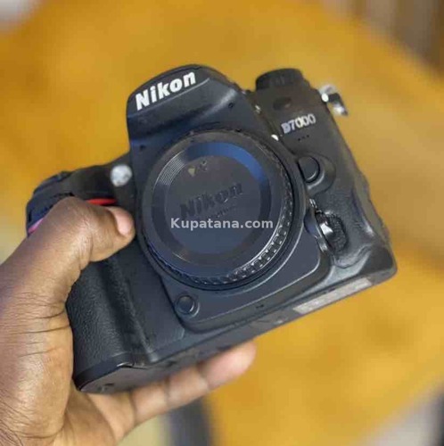 Nikon D7000 Camera 
