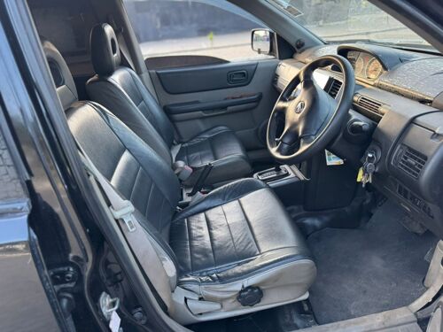 NISSAN X TRAIL 